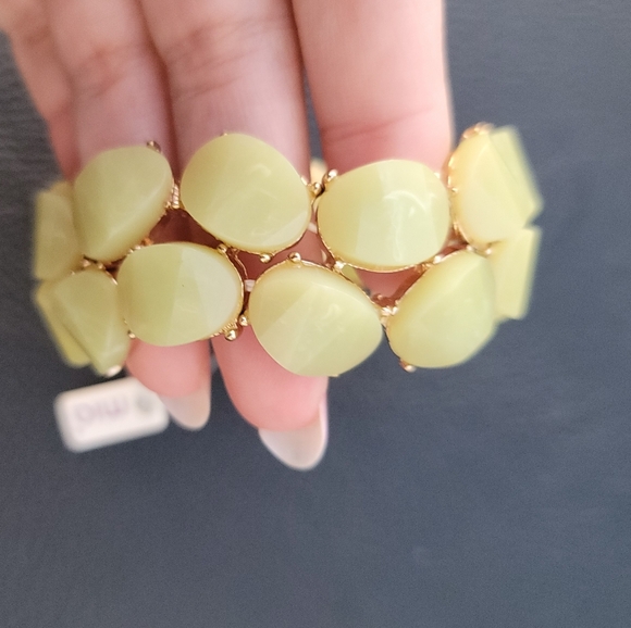 MIA Yellow & Gold Stretch Bracelet - NEW WITH TAGS NWT - Picture 4 of 7